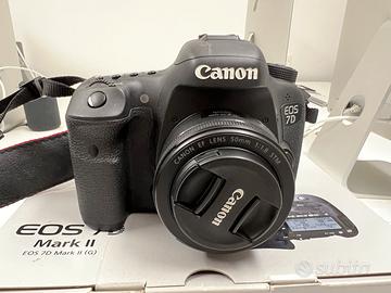 Canon eos 7d mk2 + canon 50mm f1.8 + borsa