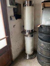 Lampada a colonna con bolle acqua