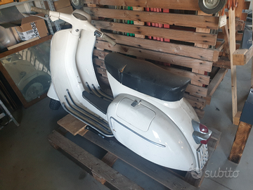 Vespa gl 64