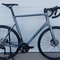 Basso Astra Shimano 105 Di2 disc (2024)