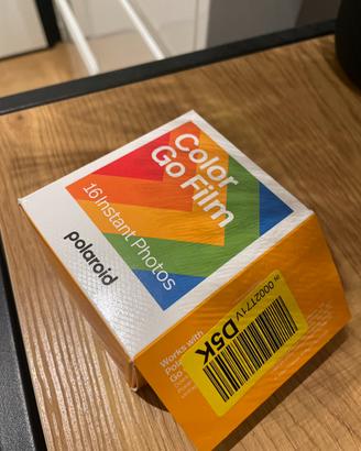 Color go film polaroid 16 carte fotografiche