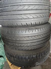 Gomme auto