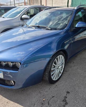 Alfa Romeo 159 1.9 JTDm 150CV Sportwagon Distincti