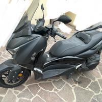 Xmax 300