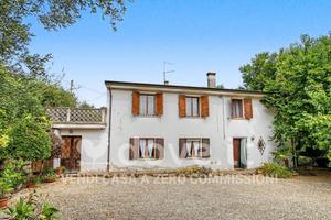 Villa di 350 m² con più di 5 locali a Val Liona