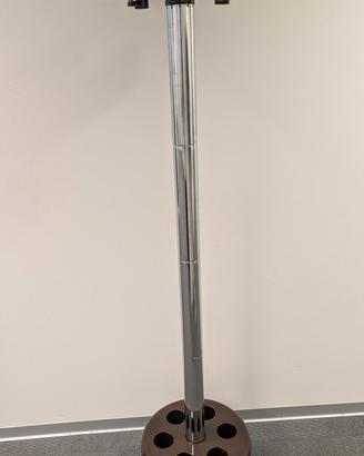 Appendiabiti design Velca VIP con portaombrelli