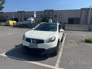 Nisan qashqai
