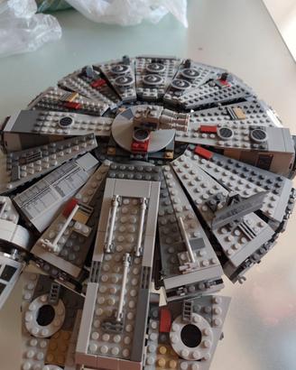 Lego Star Wars Millennium Falcon 75105