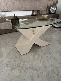 Tavolinetto da soggiorno bianco