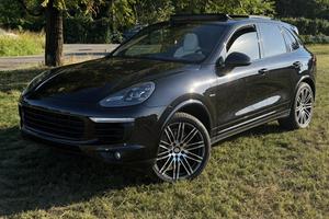 Porsche Cayenne Platinum Edition