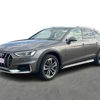 Audi A4 Allroad 40 2.0 tdi mhev Identity Contrast