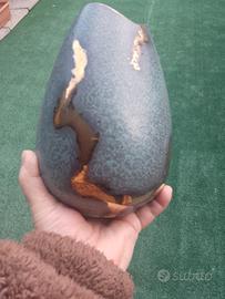 VASO in ceramica con inserti oro. Germany. anni 60