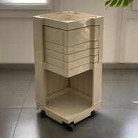 Carrello contenitore portaoggetti