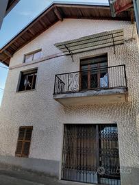 Casa indipendente in bassa montagna