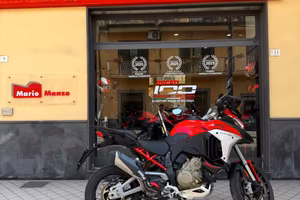 Ducati Multistrada V4 Rally rossa MY 2023