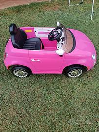 Macchina elettrica Fiat 500 rosa