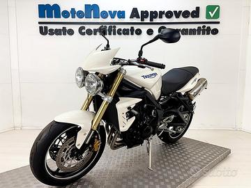 Triumph Street Triple - MOTONOVA