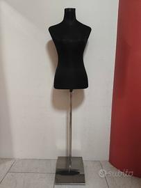 Mezzo busto donna con supporto, negozio mercato 