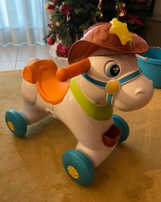 Cavallo a dondolo chicco