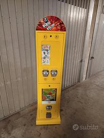 Distributore tatuaggi tattoo e palline giochi