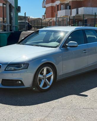 Audi A4 Avant 2.0 tdi S-Line