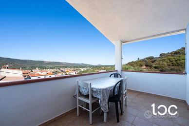 Appartamento al primo piano con vista mare
