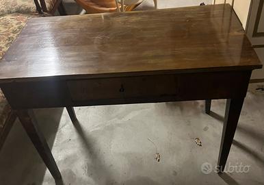 Tavolo antico  in legno