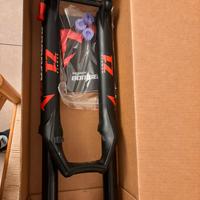 Forcella Marzocchi Bomber Z1, PARI AL NUOVO