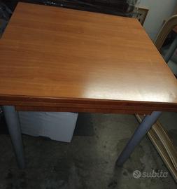 Tavolo Allungabile in legno