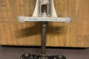 Piantone piastra forcella yamaha xmax