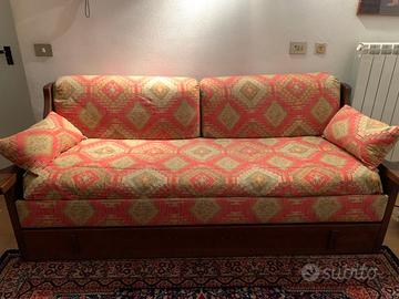 Divano letto arte povera
