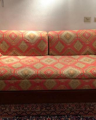 Divano letto arte povera