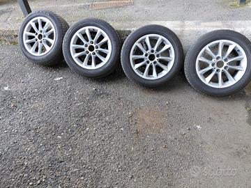 gomme 4 stagioni e cerchi 16' bmw originali