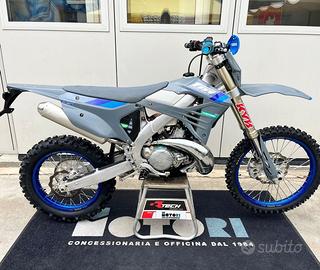 TM 300 FI ES 2T 2025 ULTIMO PEZZO DEMO