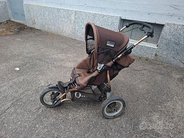 passeggino con 3 ruote