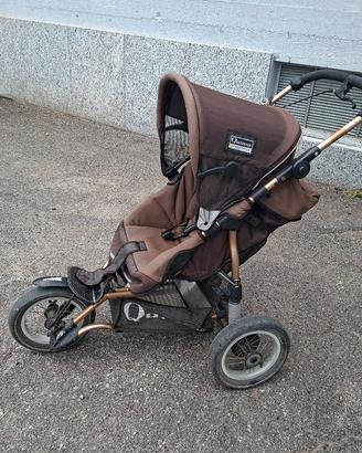 passeggino con 3 ruote