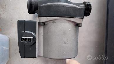 pompa originale caldaia vaillant