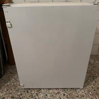 Frigo piccolo da incasso