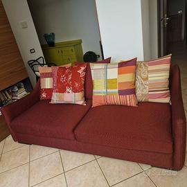 DIVANO ROCHE BOBOIS BY KENZO CON I SUOI 4 CUSCINI