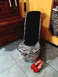 Sedia/poltroncina design H96 L95 P53 euro 100 Ovad