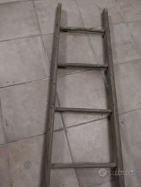Antica scala a pioli artigianale inizio 900