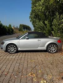 AUDI TT ROADSTER MK1