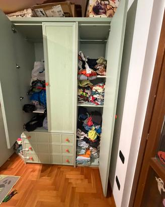 Armadio in vero legno con libreria integrata