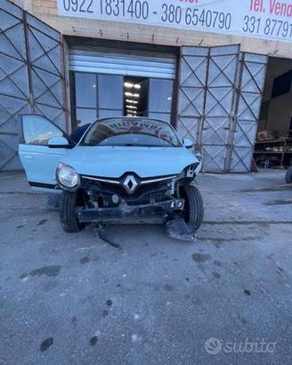 Ricambi Renault Twingo 1.0 benz 71cv del 2016