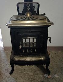 stufa a legna restaurata