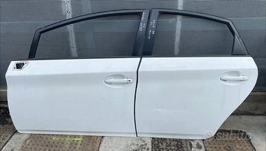 Toyota Prius 2009-2015 Porte