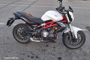 benelli bn 302 ABS 2019 - BAULETTO INCLUSO