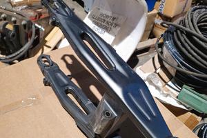 Forcellone posteriore kawasaki z750r z1000