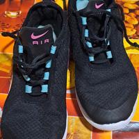 Scarpe sportive Nike donna nere e viola