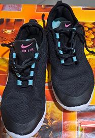 Scarpe sportive Nike donna nere e viola
